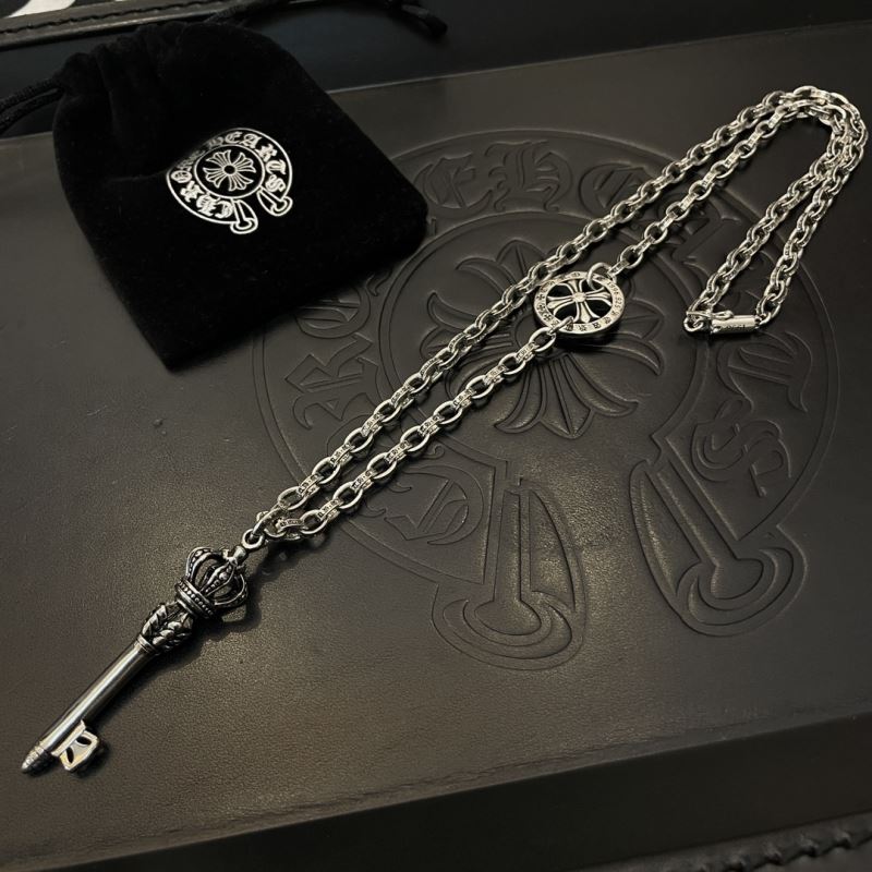 Ch*0me He**ts necklaces